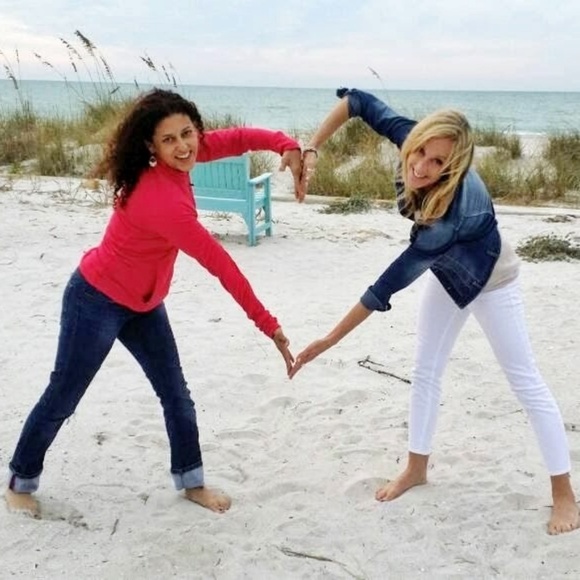 Bundle 3+ Items & SAVE 15%!! 💟 - Picture 6 of 7